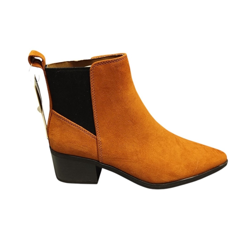A New Day Gwen Heeled Chelsea Boots Womens 6 Brown Suede Pointed Toe Memory Foam